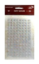 Stiker z 112 samoprzylepnymi kryształkami wielkości 8 mm. Rodzaj : Kwiaty opalizujące tęczowo . Kod towaru : NT-KK 77 Stiker z 112 samoprzylepnymi kryształkami wielkości 8 mm. Rodzaj : Kwiaty opalizujące tęczowo . Kod towaru : NT-KK 77